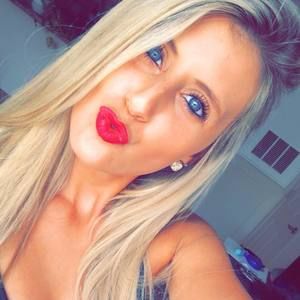 Meet your Posher, Avry